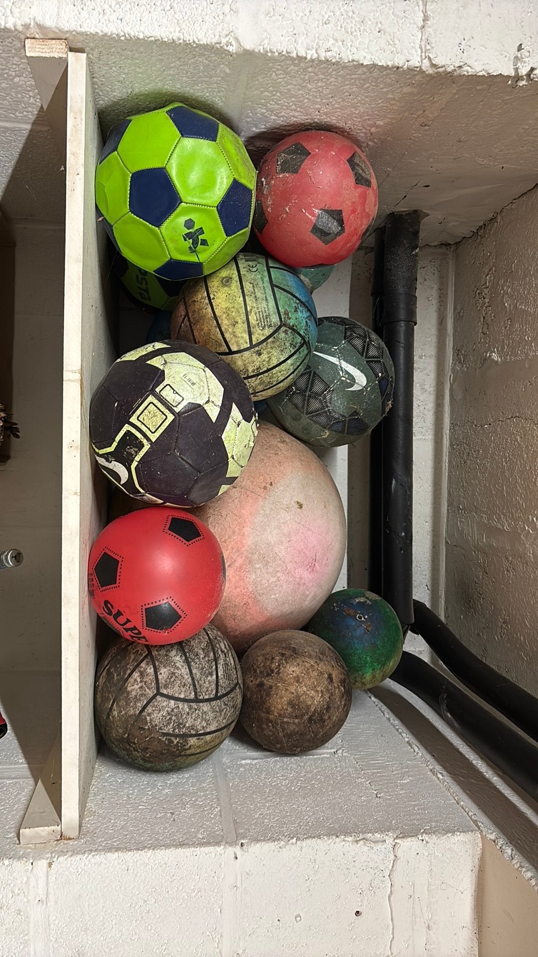 Lot de ballons, Sports & Fitness, Enlèvement, Utilisé
