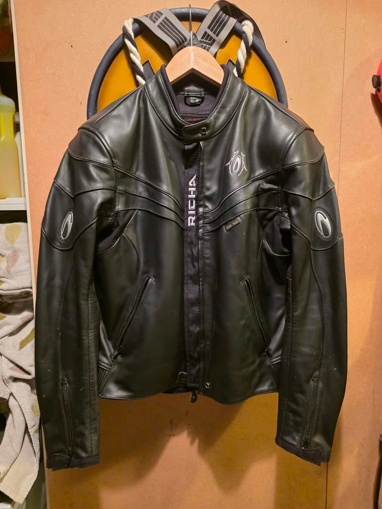 Richa lederen motorvest voor vrouwen, Motoren, Kleding | Motorkleding, Ophalen