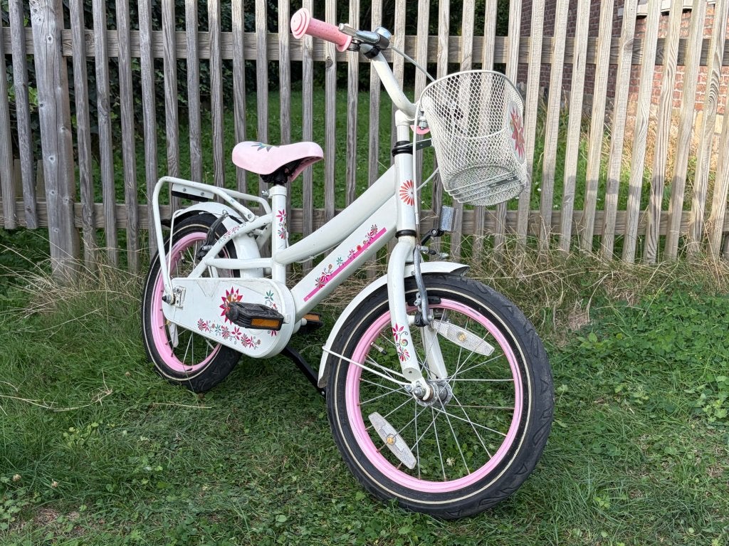 Meisjesfiets 16 inch - Wit / roze met mandje, Ophalen, Gebruikt, Velgrem, Handrem