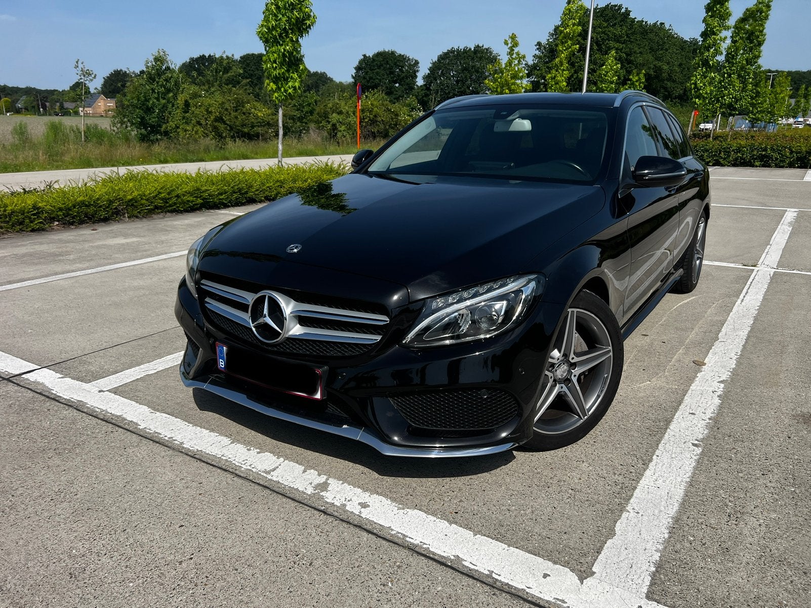 MERCEDES-BENZ C180d AMG/// Top staat!!!, Autos, Cuir, Euro 6, Entretenue par le concessionnaire, Noir