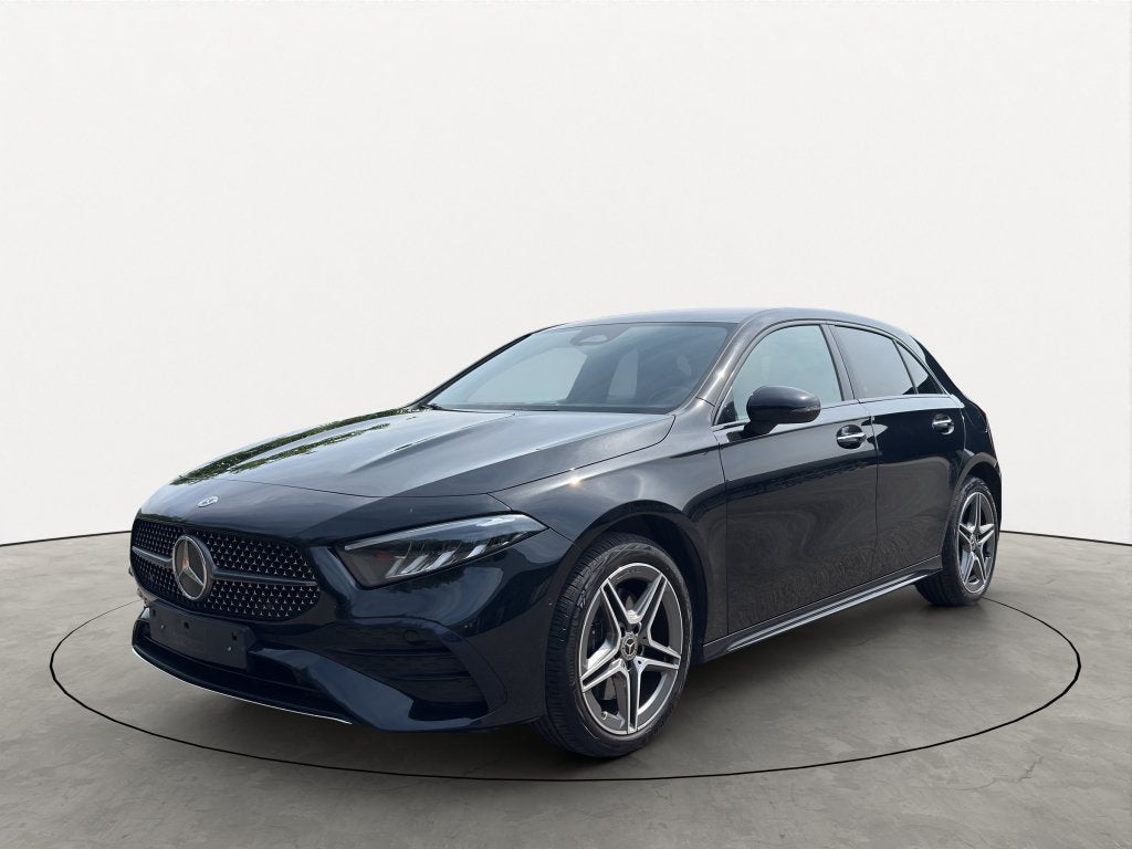 Mercedes-Benz A 250e FACELIFT/AMG/ Sfeerverlichting/Garantie, Auto's, Dealer onderhouden, Zwart, 5 zetels, 5 deurs