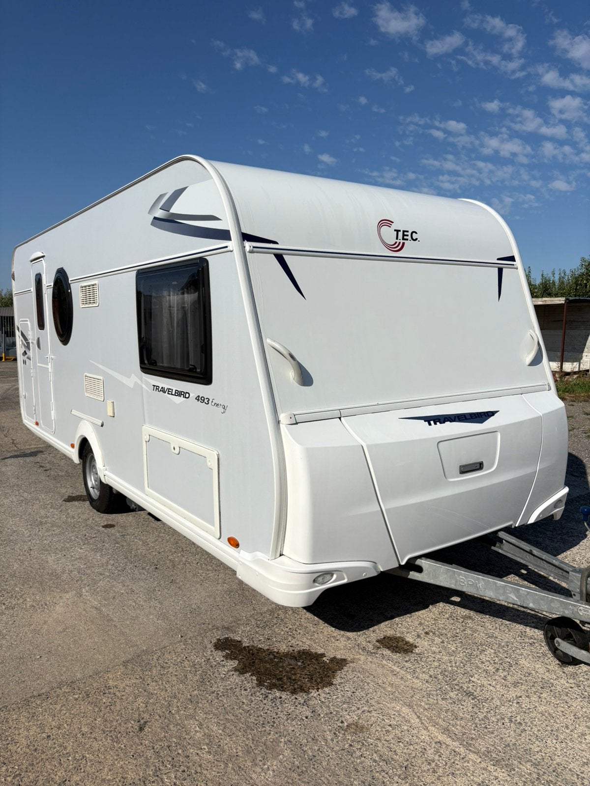 TEC travilbird 493 energy, Dwarsbed, T.E.C., Schokbreker, Treinzit