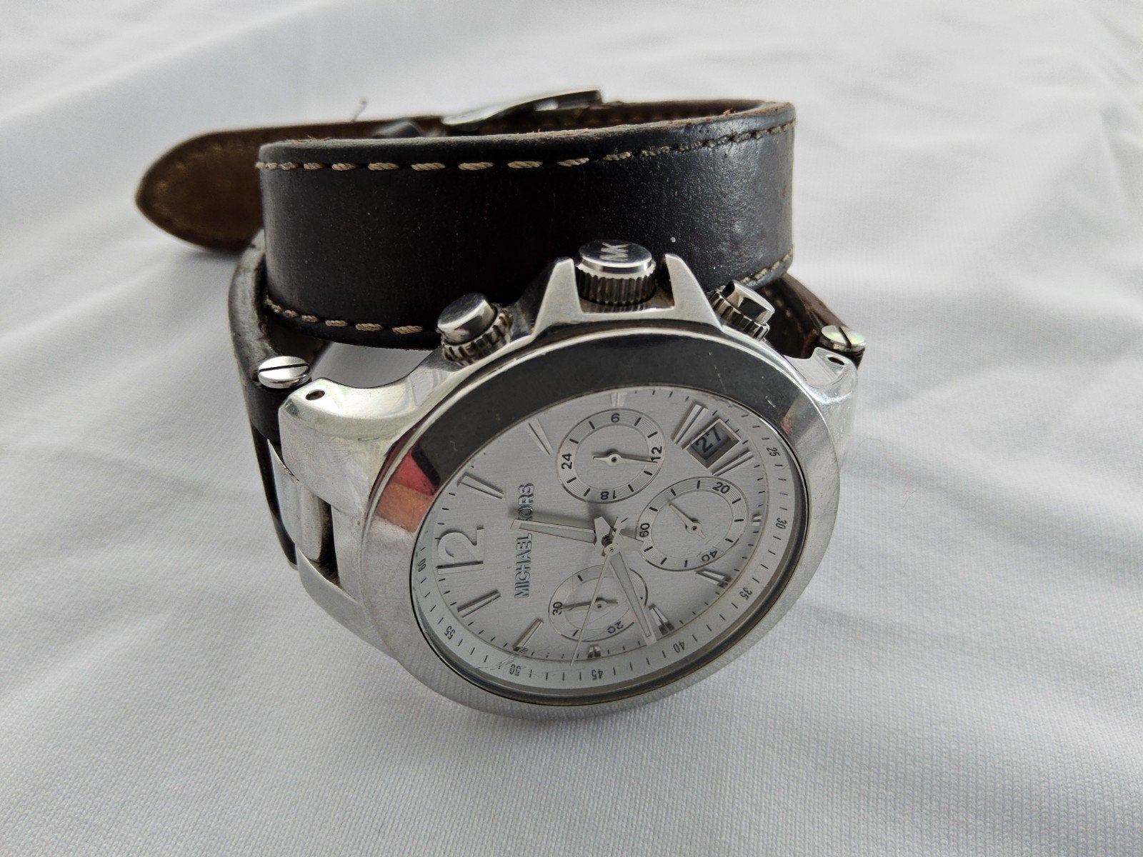 montre Michael Kors en acier pour femme, Bijoux, Sacs & Beauté, Montre-bracelet, Autres marques, Enlèvement ou Envoi, Cuir