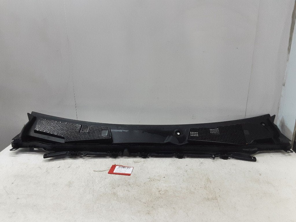 GARNITURES WINDSHIELD Mercedes-Benz A (177.0) (A1778300000), Mercedes-Benz, Mevr. I. Hauben, Utilisé, Rue de l'Espoir 34 34
4030  GRIVEGNÉE, BE