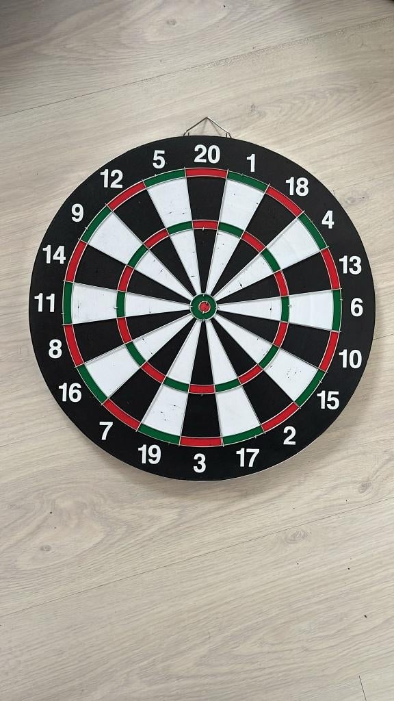 Dartbord (hout), Ophalen, Zo goed als nieuw, Dartbord