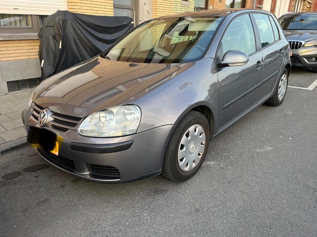Golf 5 2006 essence, Autos, Argent ou Gris, Achat, Boîte manuelle, 5 portes