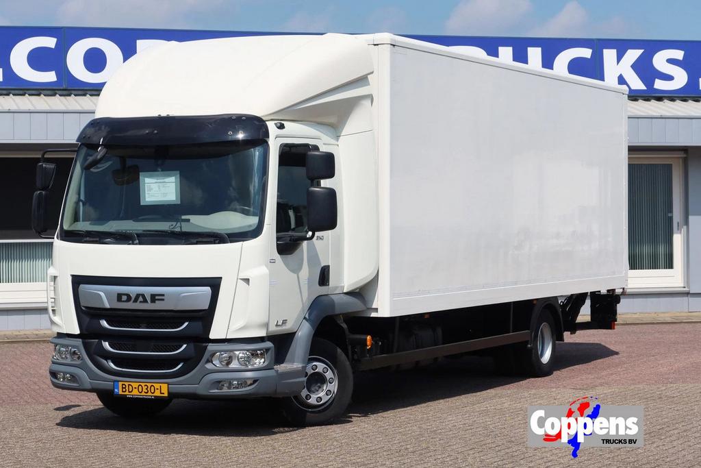 DAF LF 45 .210 Bak + Dhollandia 1500 Kg klep + slaapcabine, Automaat, Wit, Bedrijf, Diesel