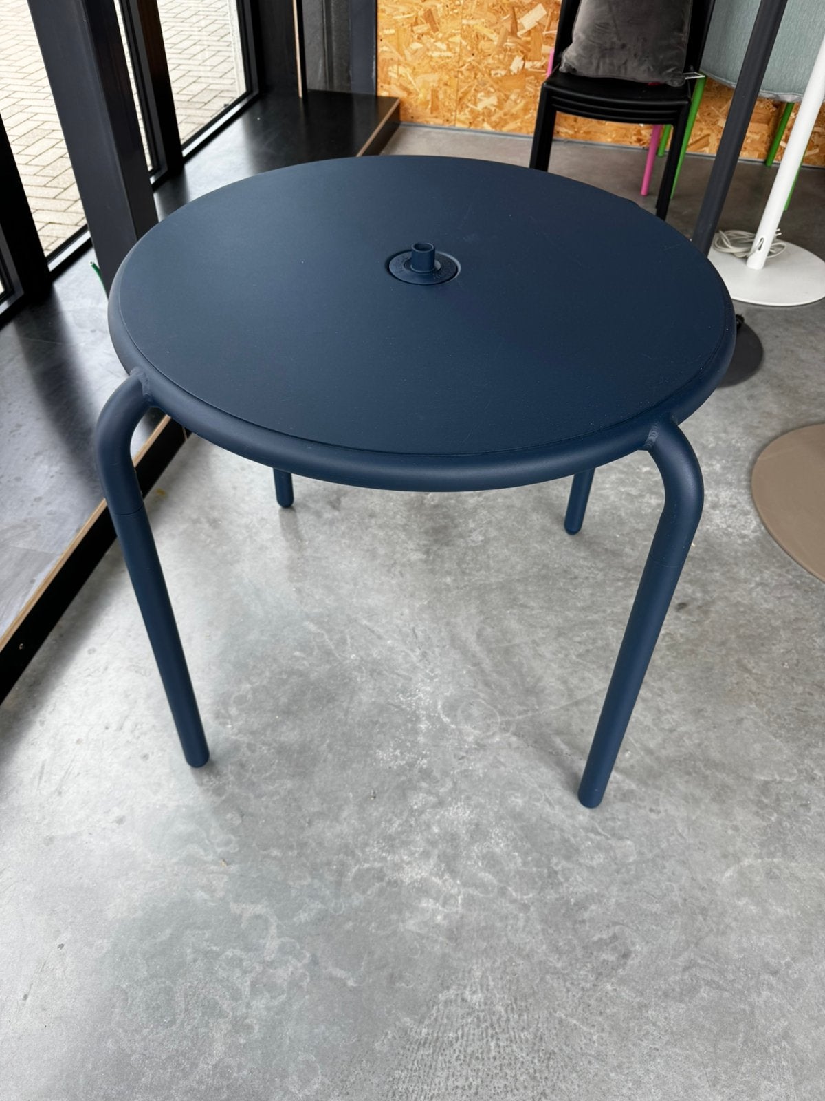 Tuintafel Bistreau Fatboy blauw, alu, opruiming toonzaal, Tuin en Terras, Ophalen, Zo goed als nieuw, Aluminium