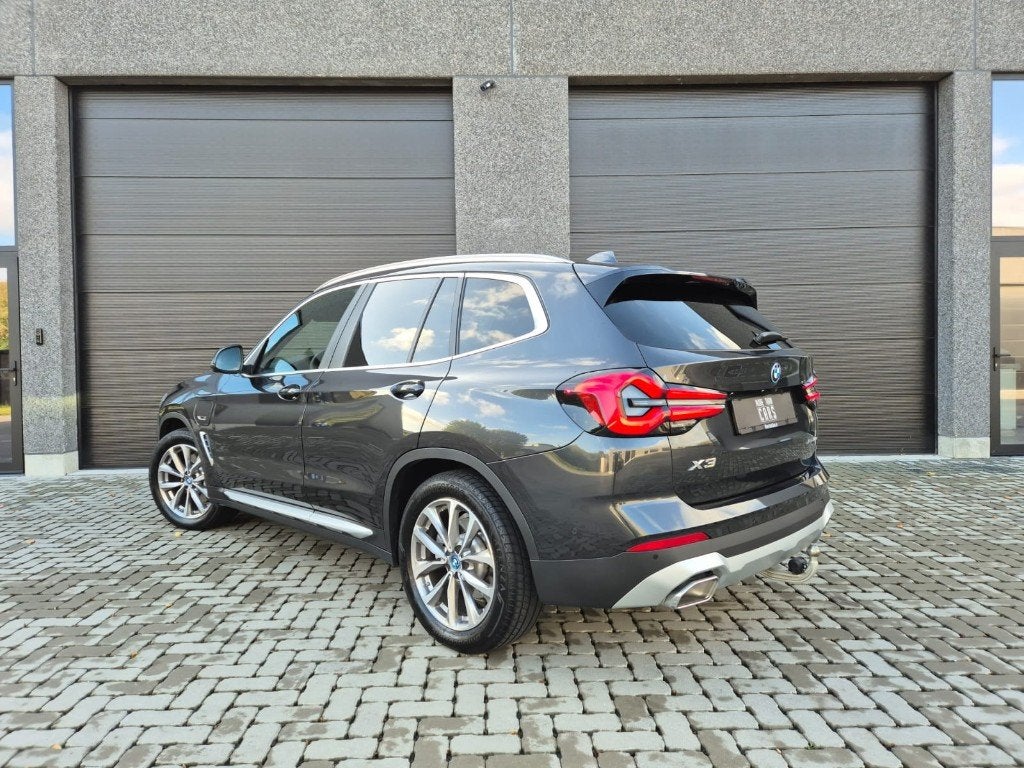 BMW X3 xDrive 30e Trekhaak Pano Keyless 360camera, Auto's, BMW, Automaat, Parkeerassistent, 2065 kg, Leder