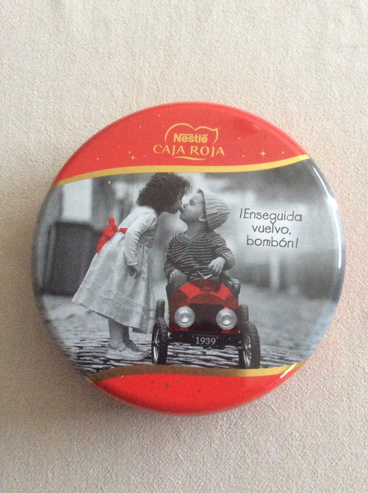 Boîte en métal pour votre proche ou à collectionner, Collections, Enlèvement, Comme neuf, Autre