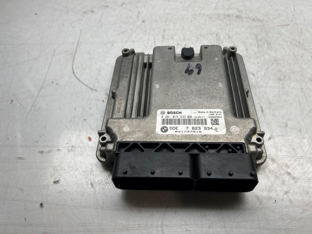 COMPUTER MOTOR Mini Clubman (R55) (01-2007/06-2014), Auto-onderdelen, Robert Bosch AG, Gebruikt, Mini, Robert-Bosch-Allee 1
74232  Abstatt, DE