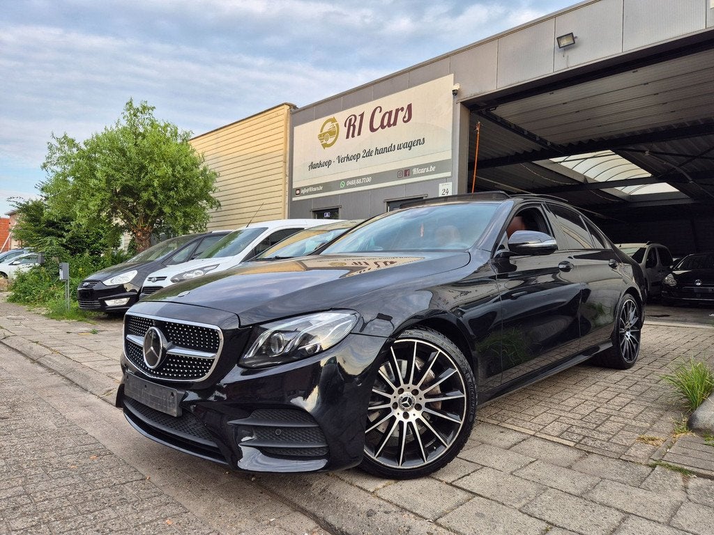 Mercedes E 220 D AMG-Line/Pano/Full Option/189.000km/OHB, Auto's, Mercedes-Benz, Automaat, Achterwielaandrijving, Gebruikt, Euro 6