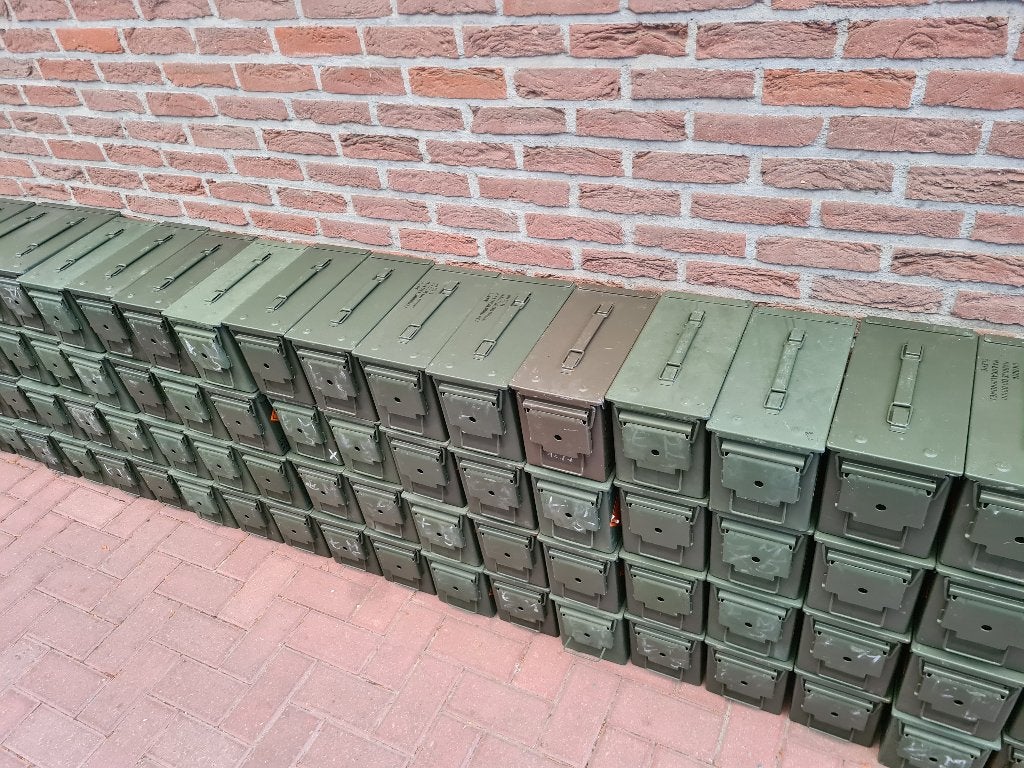 Metalen munitie koffers Cal .50, Verzamelen, Militaria | Algemeen, Landmacht, Kist of Geocache, Ophalen of Verzenden