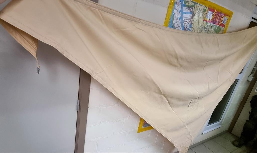 Schaduwdoek driehoek, Ophalen, Nieuw