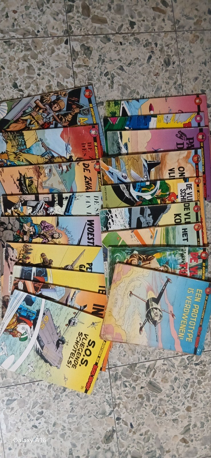 vintage stripreeks van buck danny in  uitstekende staat, Boeken, Ophalen, Europa, Zo goed als nieuw, Meerdere comics