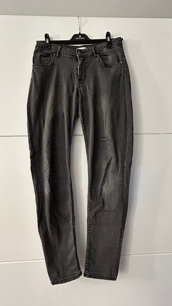 H&M grijze jeans, Vêtements | Femmes, H&M, Gris, Enlèvement ou Envoi, W30 - W32 (confection 38/40)