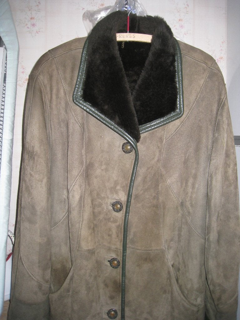 Manteau femme  en daim doublé fourrure, Vêtements | Femmes, Enlèvement