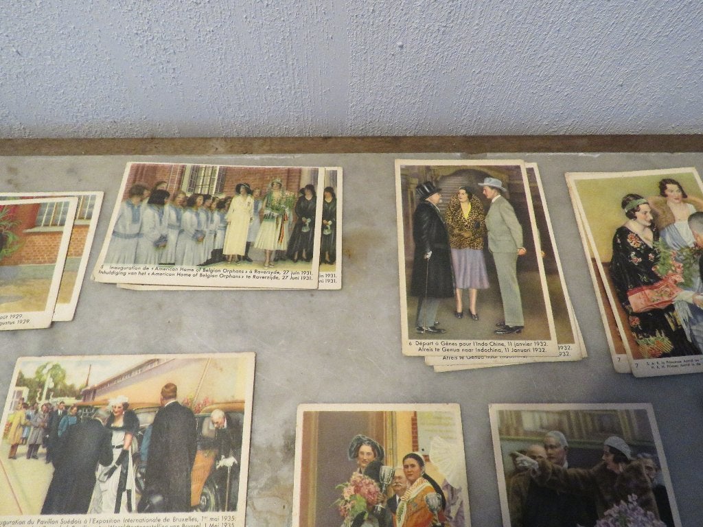 La reine Astrid Cote D'Or collectionne les cartes chromo, Enlèvement ou Envoi