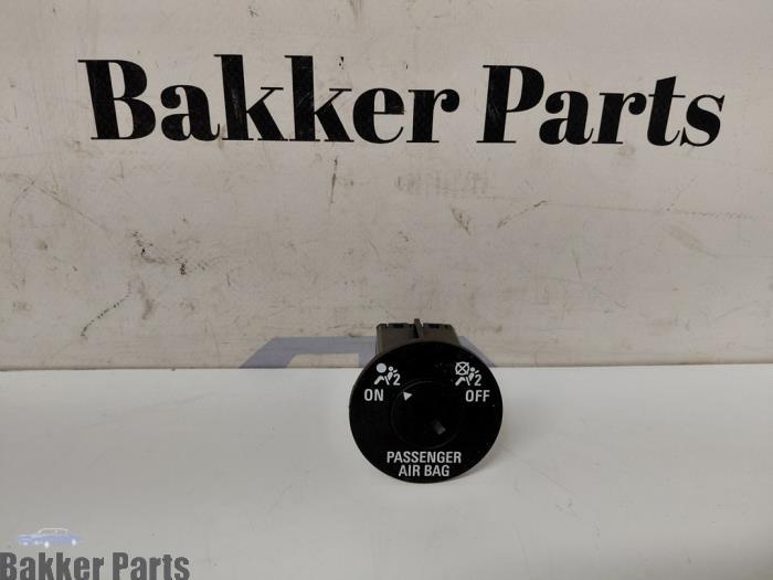 Verrouillage airbag d'un Opel Astra, -, -, Opel, 3 mois de garantie
