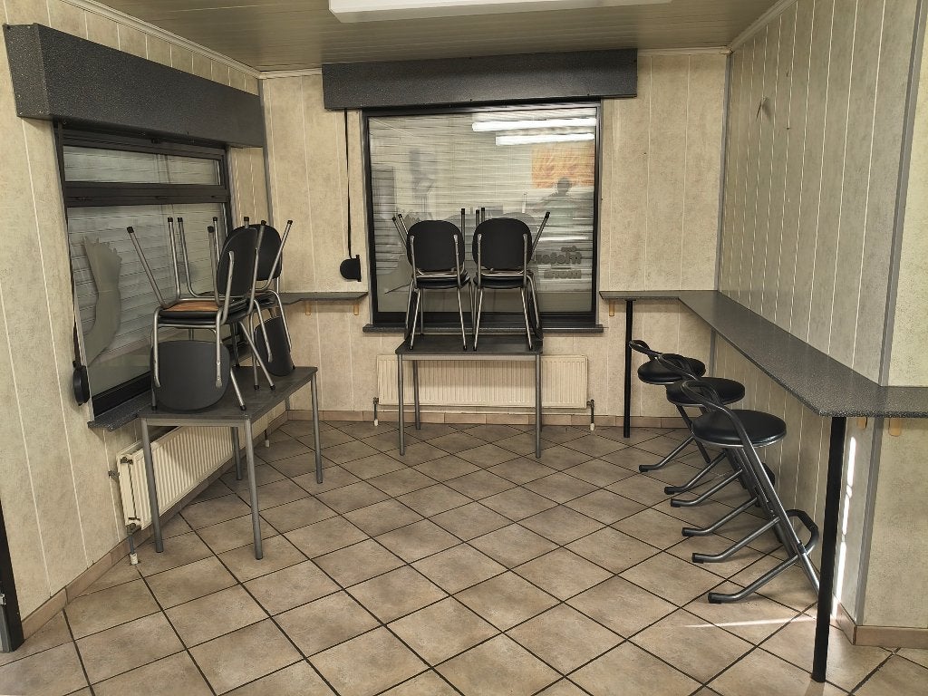 Tafeltje met stoelen, Ophalen, Overige materialen, Gebruikt, Grijs