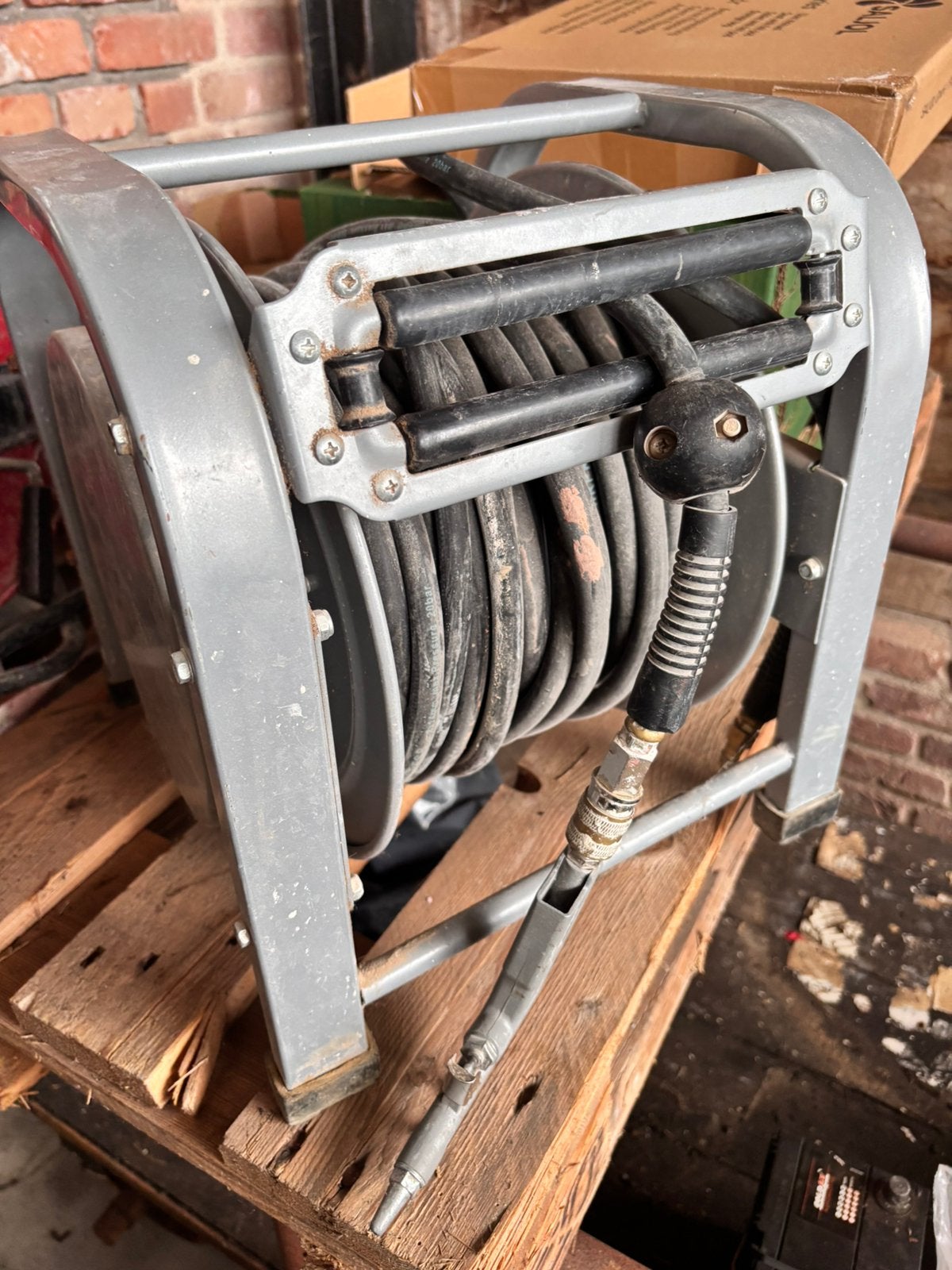 Airpress luchtslangoproller, haspel 30 mt, Doe-het-zelf en Bouw, Ophalen of Verzenden, Zo goed als nieuw