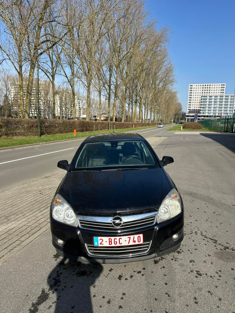 Opel astra, Auto's, Automaat, Zwart, Zwart, 5 zetels