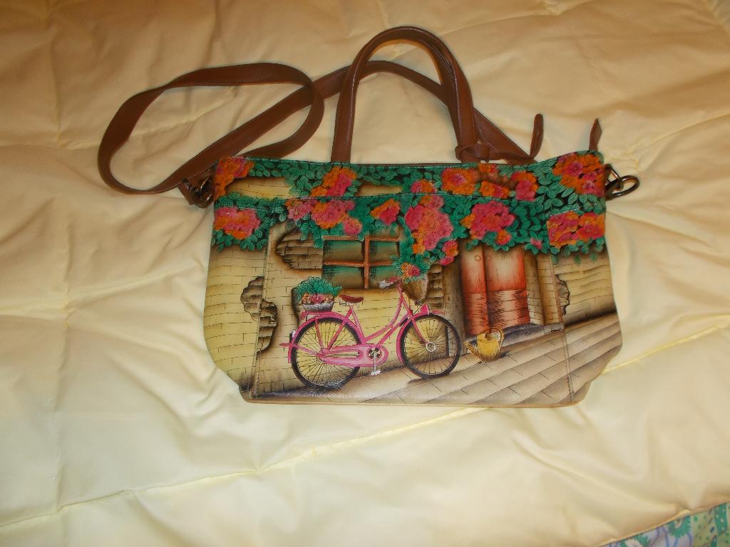Sac à main ou bandoulière neuf en cuir "ANUSCHKA", Neuf, Autres marques, Cuir, Autres couleurs
