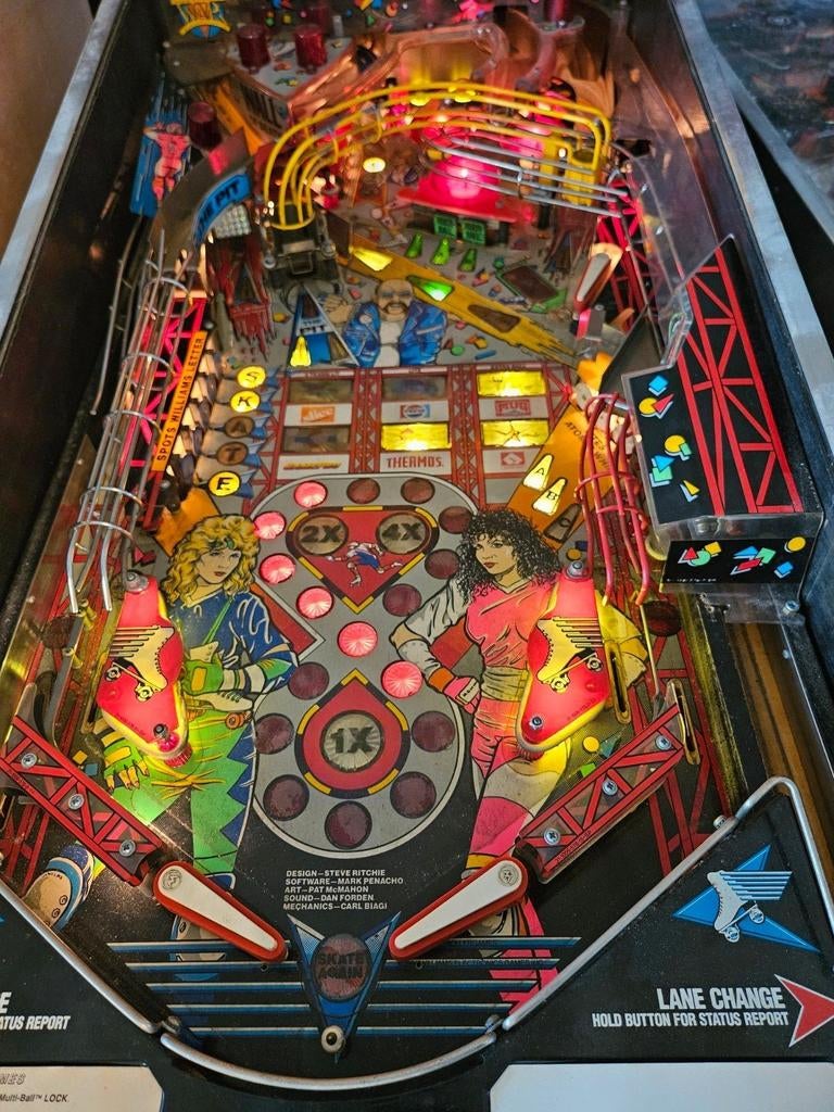 Williams rollergames system 11c 1990, Collections, Machines | Flipper (jeu), Williams, Enlèvement