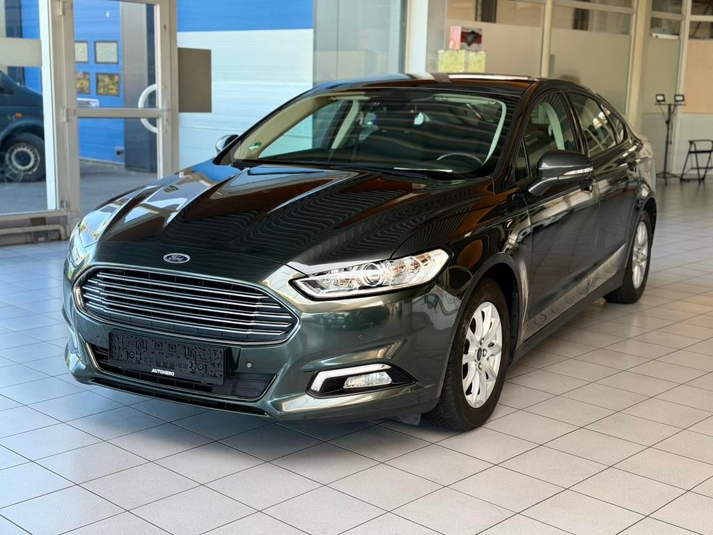 FORD MONDEO BUSINESS EDITION/ BENZINE/EURO6, Auto's, Voorwielaandrijving, Stof, https://public.car-pass.be/vhr/50a24c33-7913-4acb-9809-e426a4871efb