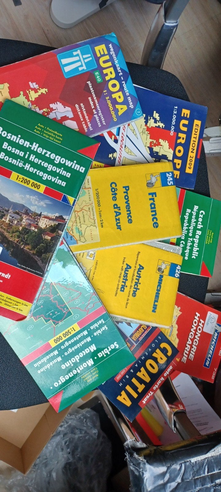 Cartes routières europe, Enlèvement ou Envoi