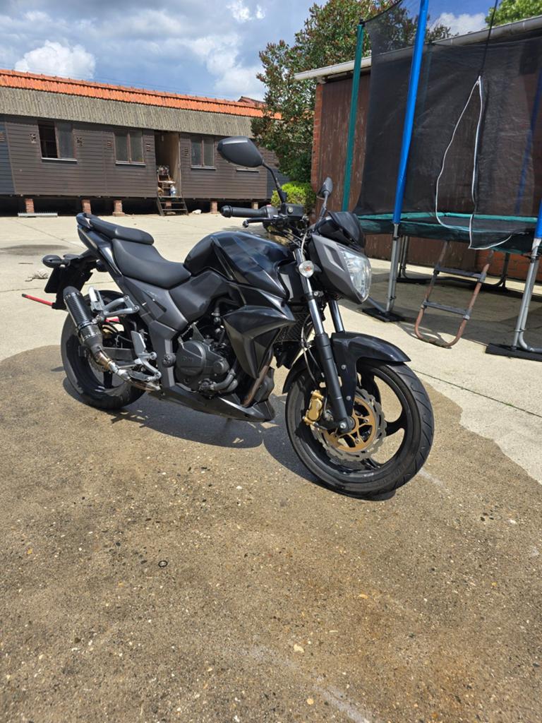 Sym wolf 250cc naked bike, Particulier, Naked bike