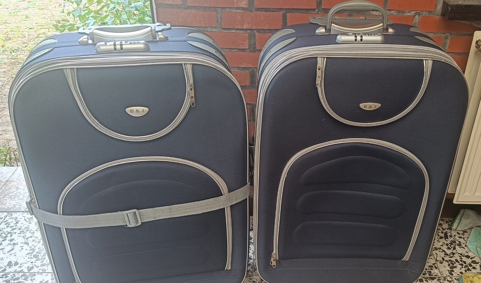 Reiskoffers op wieltjes, Ophalen