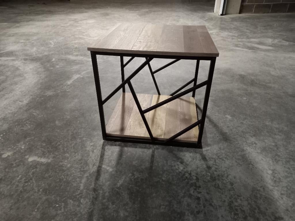 Bijzettafeltje, Huis en Inrichting, Tafels | Bijzettafels, Metaal of Aluminium, Vierkant, 55 tot 75 cm, Ophalen