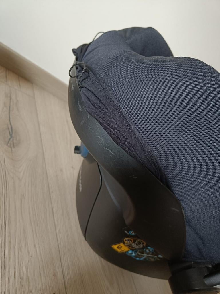 Maxi-Cosi Rock met verkleinkussen, voetenzak en iso-fix, Kinderen en Baby's, Ophalen, Maxi-Cosi