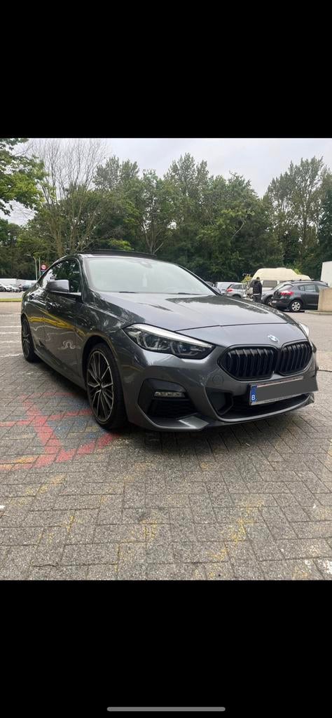 BMW 218i Sedan M Sport TOP STAAT, Auto's, BMW, 4 deurs, Zwart, Leder en Stof, Start-stop-systeem