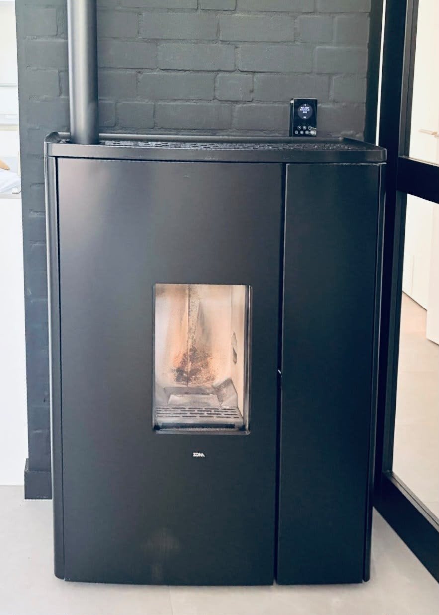 Poêle à granulés MCZ Doc 9 kW avec WiFi et système de canali, Enlèvement, Poêle à granulés