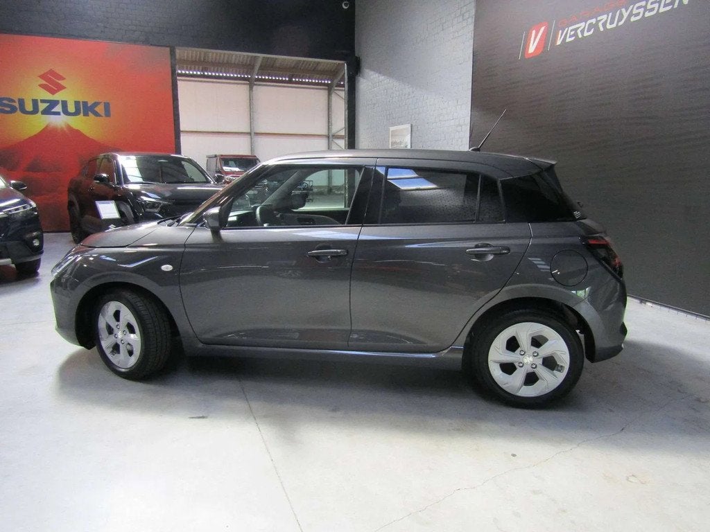 Suzuki Swift Swift 1.2i SHVS Grand Luxe + (bj 2025), Auto's, Stof, Gebruikt, Swift, 1365 kg