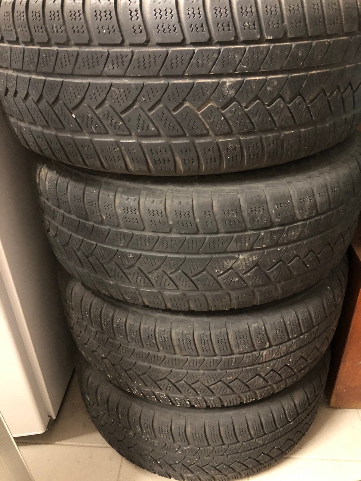 Winterbanden Continental M+S/235/60R16 100 T 4x4, Auto-onderdelen, Banden en Velgen, Ophalen, Gebruikt, Banden en Velgen, Winterbanden