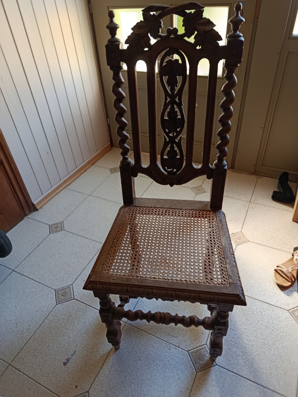 antieke jagerstoel, Ophalen
