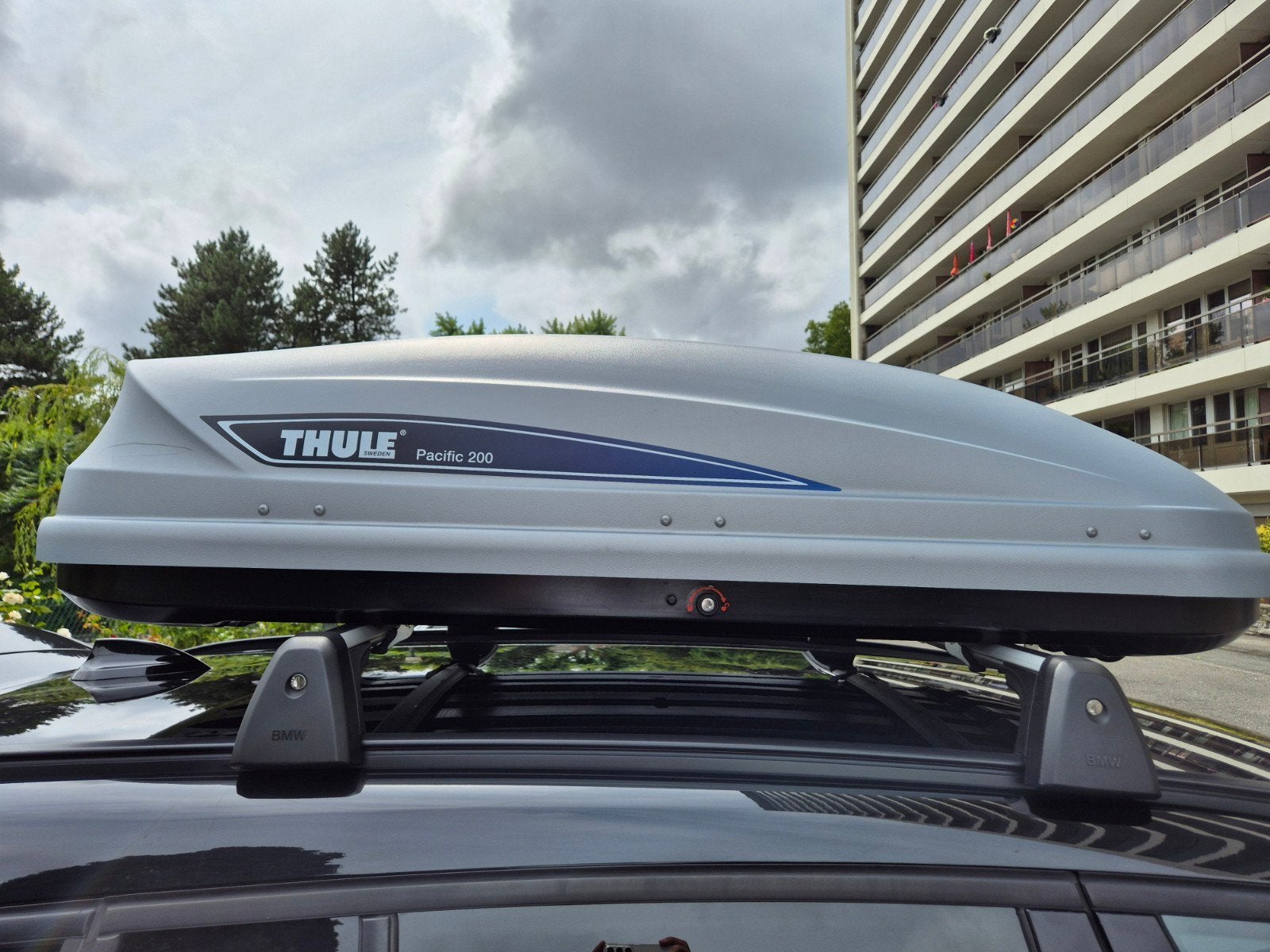 Box de toit Thule pacific 200, Autos : Divers, Coffres de toit, Enlèvement