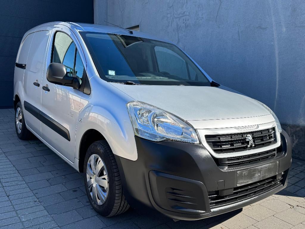PEUGEOT PARTNER 1.6 DIESEL 2016 LICHTE VRACHT EURO 6B WEINIG, Auto's, Stof, Euro 6, 4 cilinders, 1600 cc