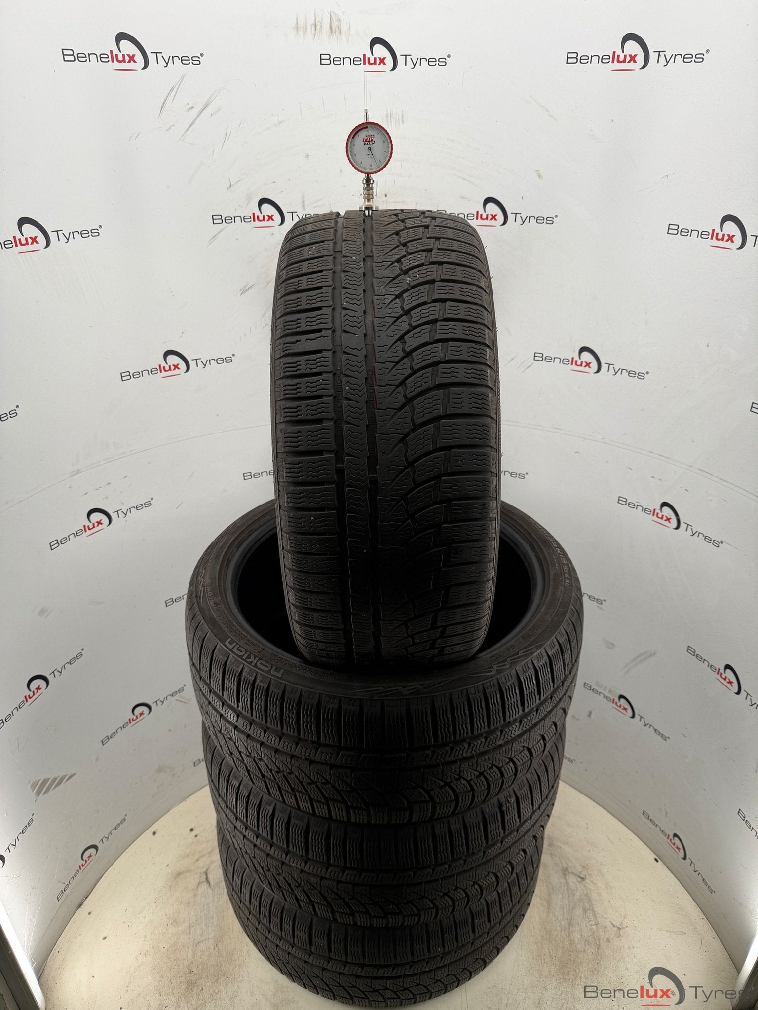 winter 245/35R19 93W Nokian WR 245/35 R19 245/45/19 2453519, Auto-onderdelen, 19 inch, -, -, Band(en)