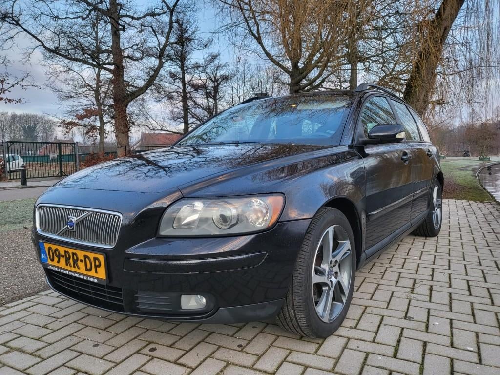 Volvo V50 2.4 R-design velgen LPG/G3, Ophalen, Zwart, Handgeschakeld, Overige carrosserie