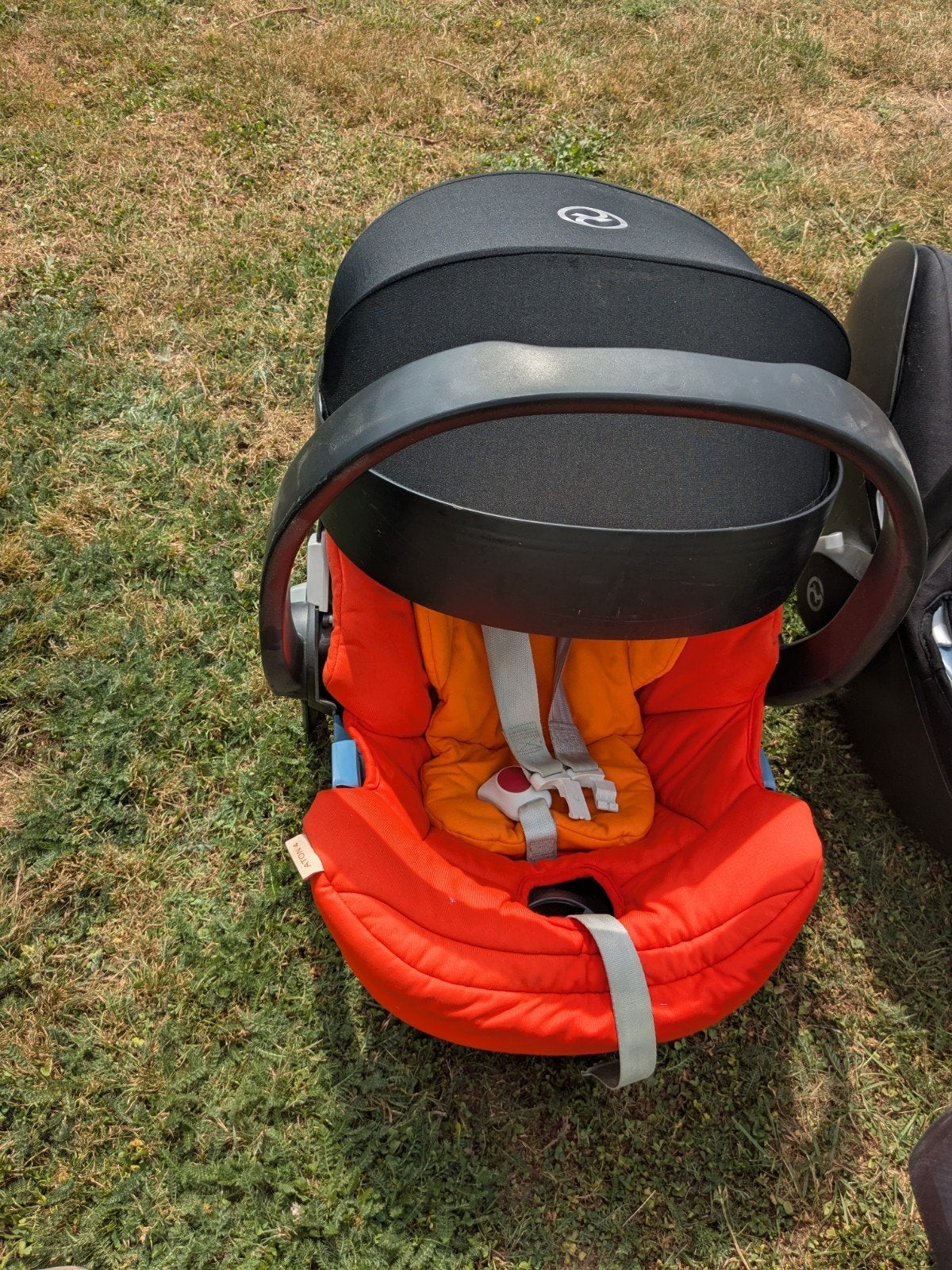 2 fois Maxi Cozy, marque Cybex et base de voiture, Enlèvement