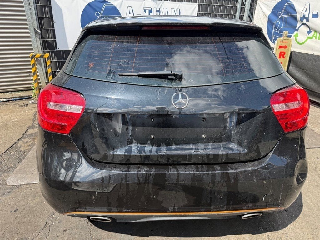 PARE-CHOCS ARRIÈRE Mercedes-Benz A (W176) (01-2012/05-2018), Pare-chocs, Mercedes-Benz, Utilisé, Dialog.mb@mercedes-benz.com