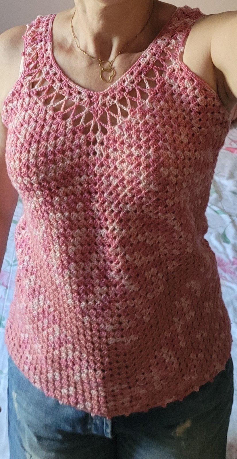 Top débardeur fait main au crochet - Rose nuancé / Dégradé p, Taille 38/40 (M), Enlèvement ou Envoi, Fait main, Rose