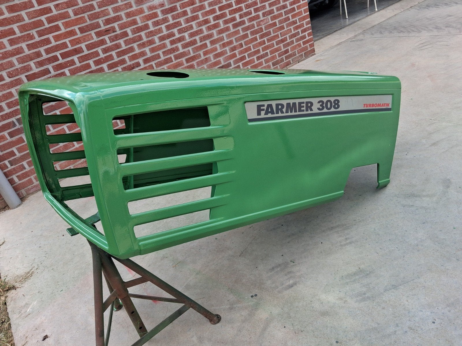 Capot Fendt, Articles professionnels, Enlèvement, Fendt