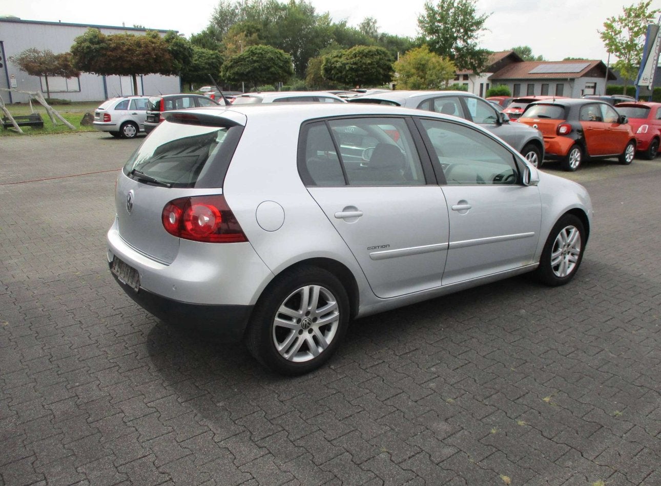 Vw golf benzine met keuring verkoop garantie, Auto's, Volkswagen, Voorwielaandrijving, Stof, Zwart, Bedrijf