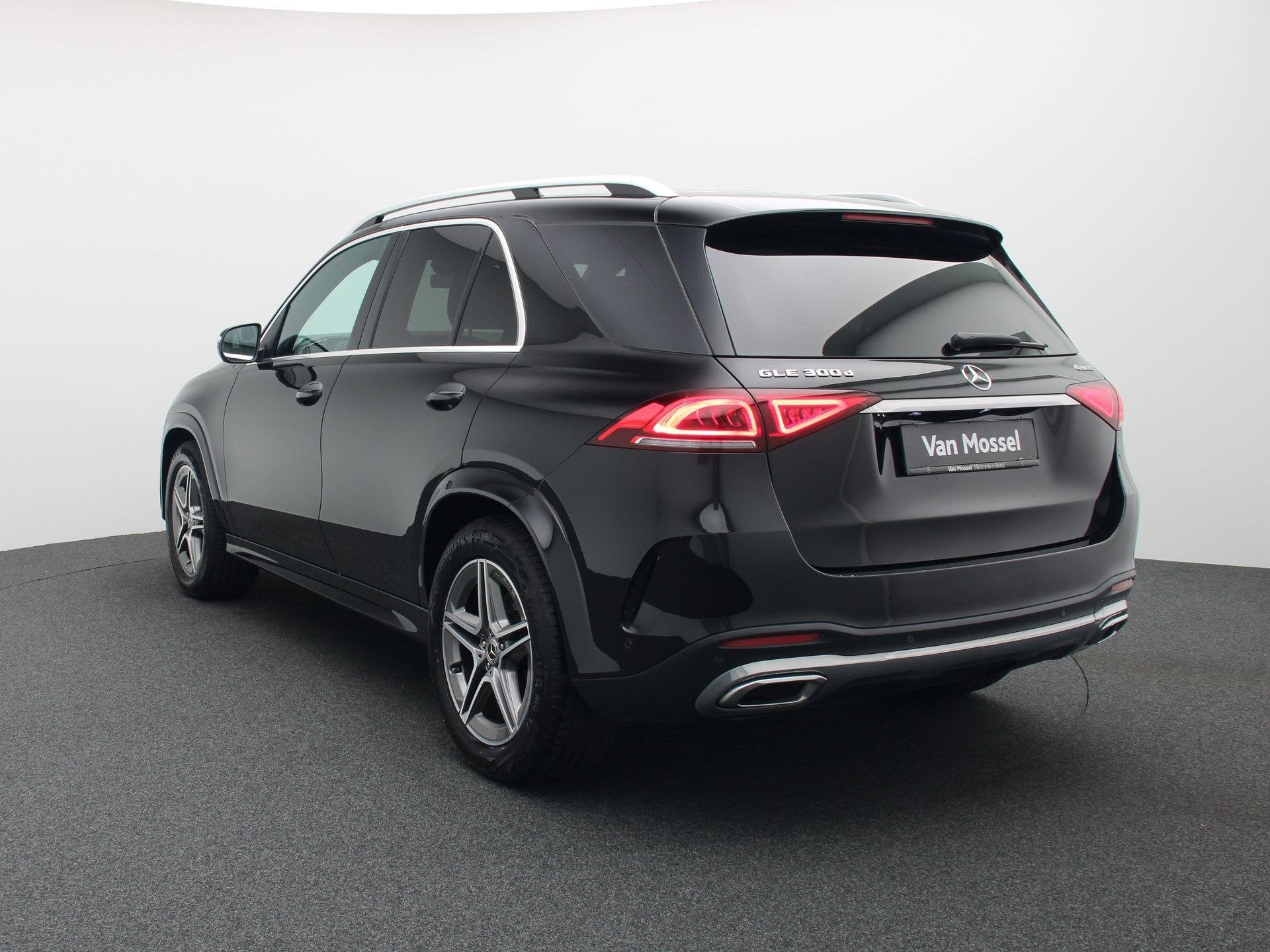 Mercedes-Benz GLE SUV 300 d 4MATIC + AMG LINE + CARPLAY + 36, Autos, 2700 kg, https://public.car-pass.be/vhr/7386262f-8019-420f-90d8-afdd7ae1613c