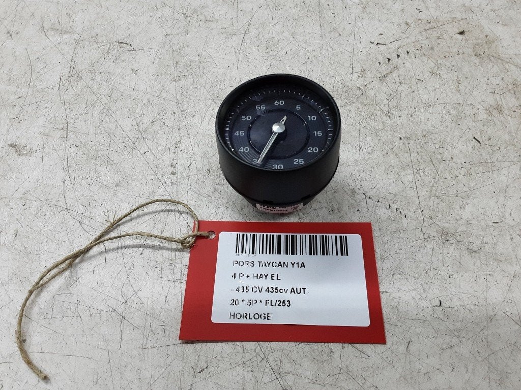 KLOK Porsche Taycan (Y1A) (01-2019/12-2023) (9J1919203J), Gebruikt, Porsche Deutschland GmbH, Porscheplatz 1
70435  Stuttgart, DE